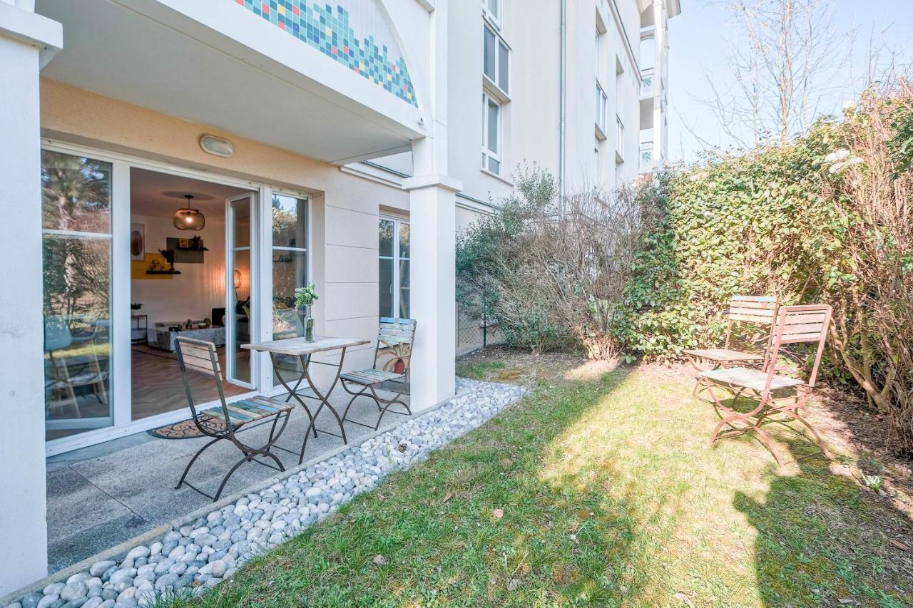 Emma - F3 Apartment With A Garden Монтеврен Экстерьер фото