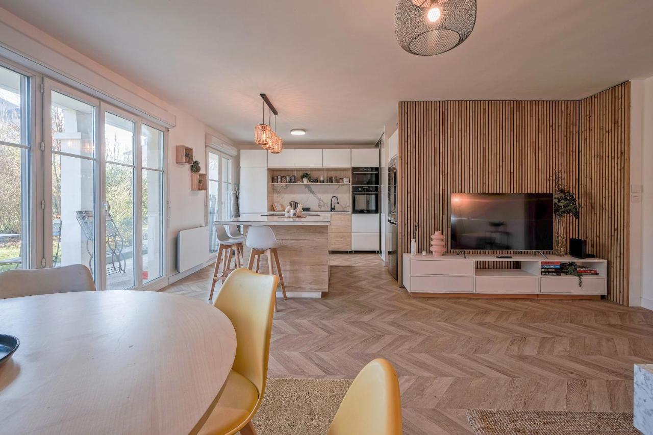 Emma - F3 Apartment With A Garden Монтеврен Экстерьер фото