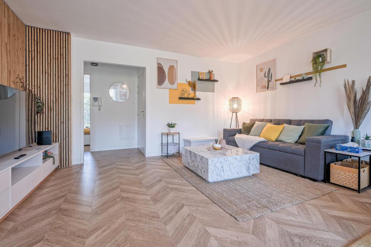 Emma - F3 Apartment With A Garden Монтеврен Экстерьер фото